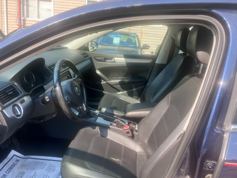 Volkswagen Passat 2.5L SE AT 2013