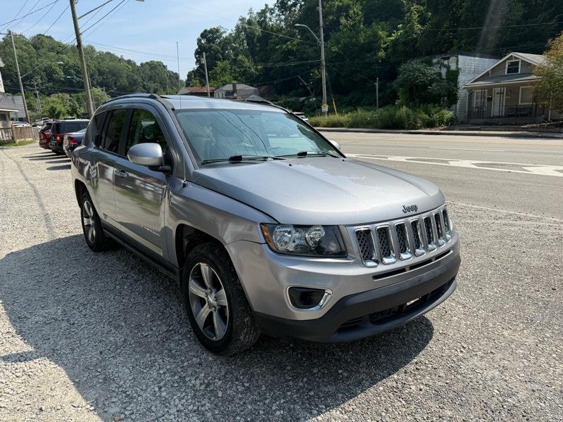 Jeep Compass Latitude FWD 2017