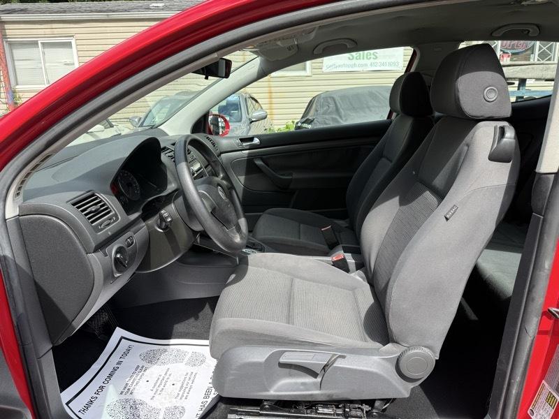 Volkswagen Rabbit 2-Door 2007