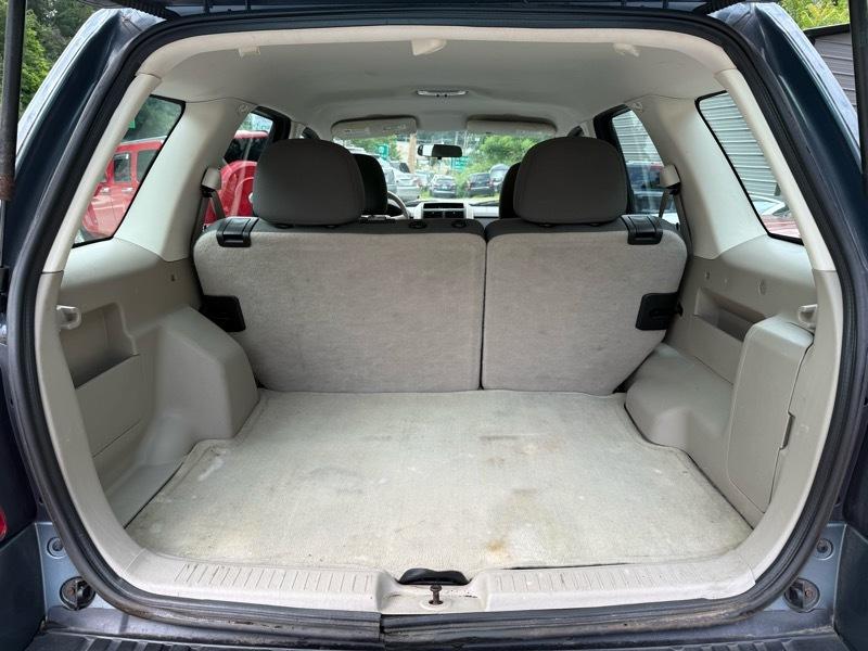Ford Escape XLS FWD 2010