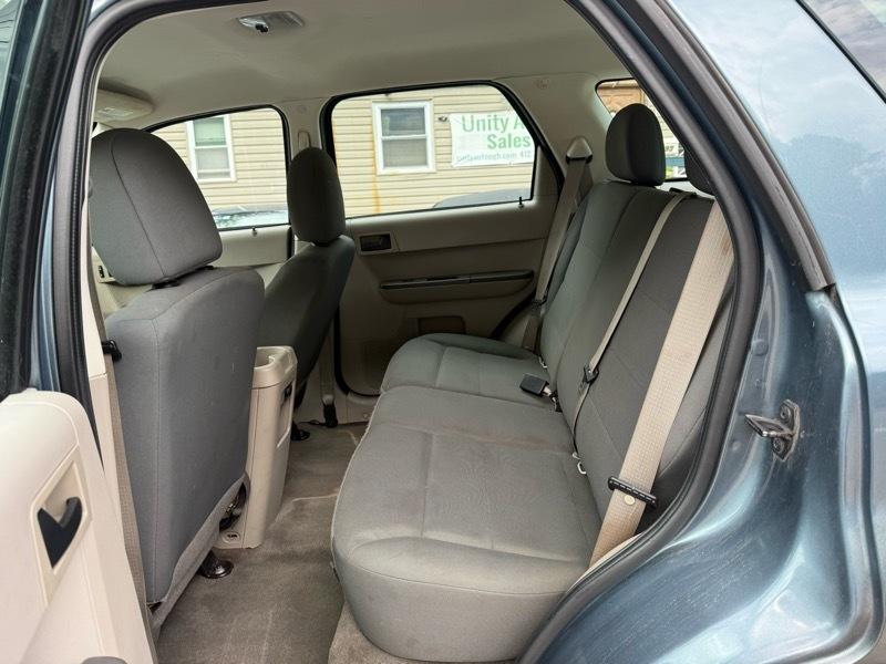 Ford Escape XLS FWD 2010