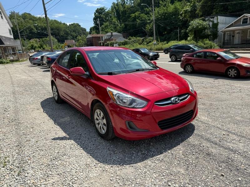 Hyundai Accent SE 4-Door 6A 2016