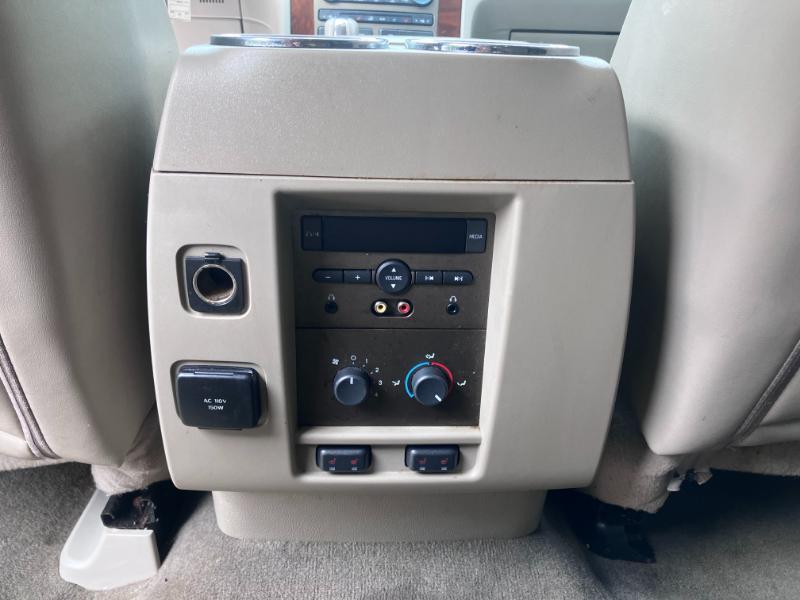 Lincoln Navigator L 4WD 2012