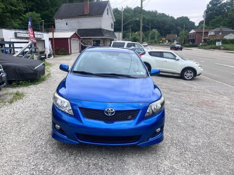 Toyota Corolla Base 2010