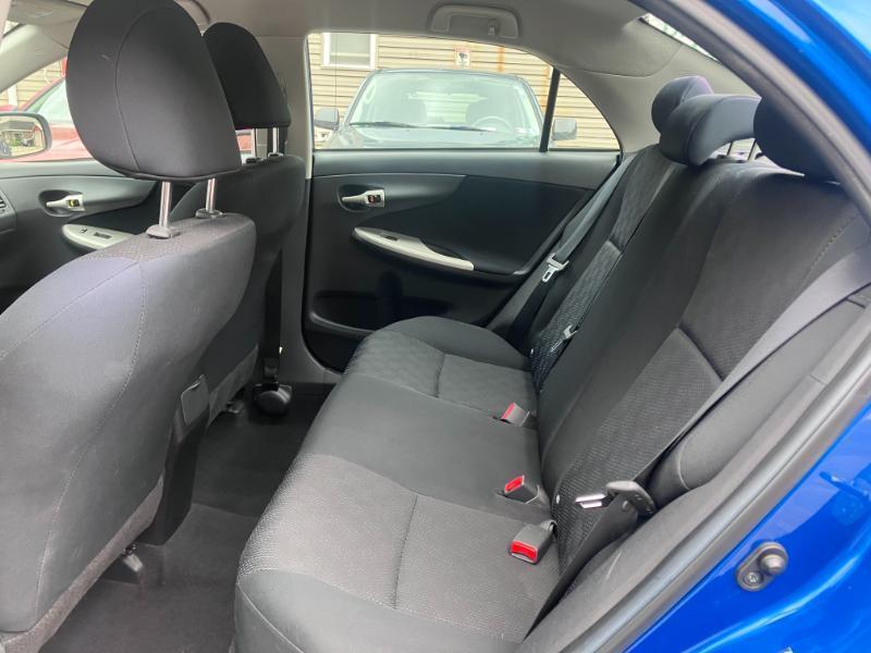 Toyota Corolla Base 2010