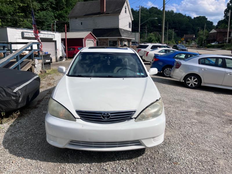 Toyota Camry LE 2005