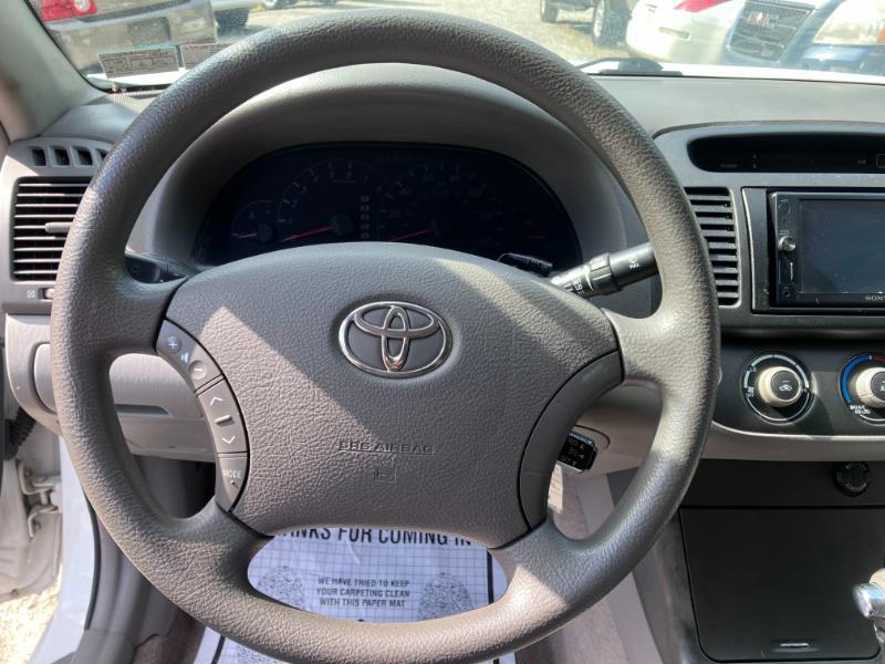 Toyota Camry LE 2005
