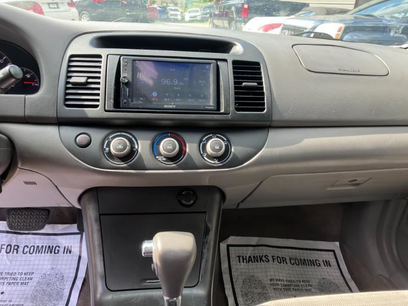 Toyota Camry LE 2005