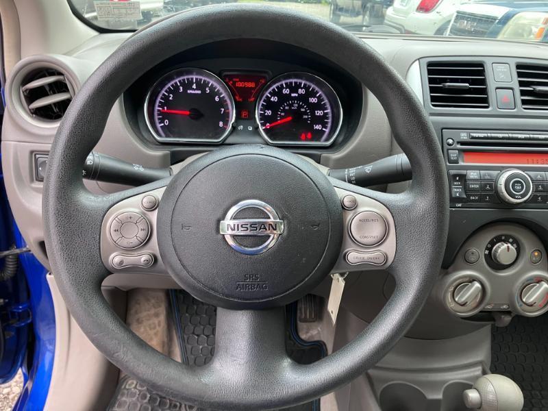 Nissan Versa 1.6 S Sedan 2012