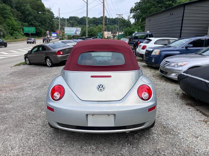 Volkswagen New Beetle S Convertible 2009