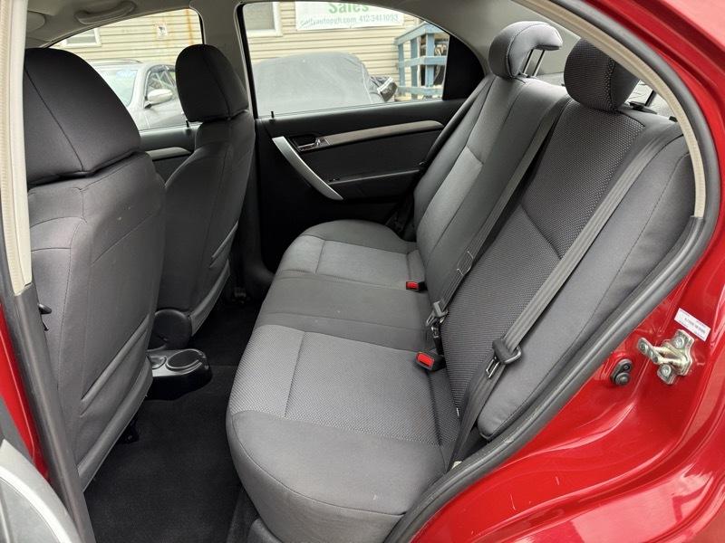 Chevrolet Aveo LS 4-Door 2011
