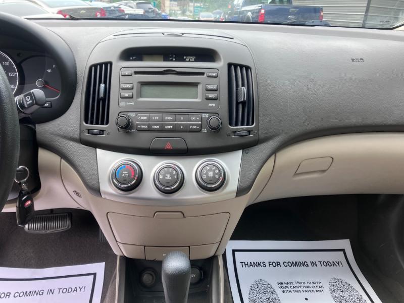 Hyundai Elantra SE 2010
