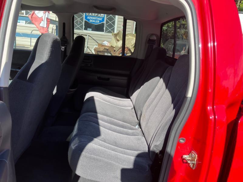 Dodge Dakota Sport Quad Cab 4WD 2004