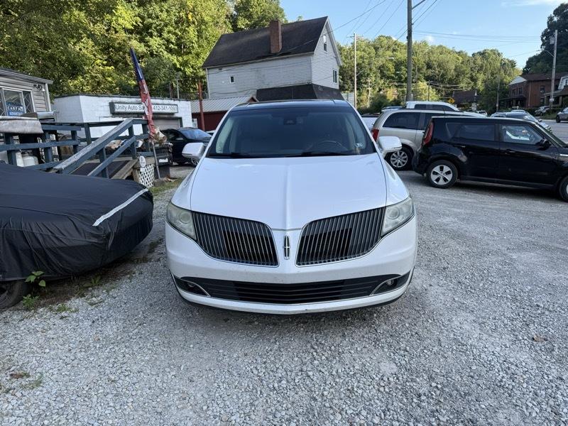 Lincoln MKT 3.5L with EcoBoost AWD 2013