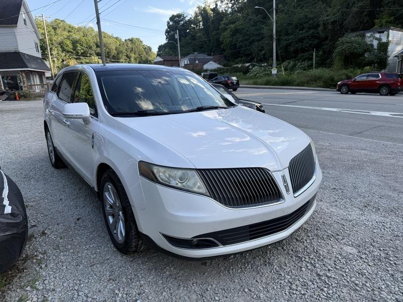 Lincoln MKT 3.5L with EcoBoost AWD 2013