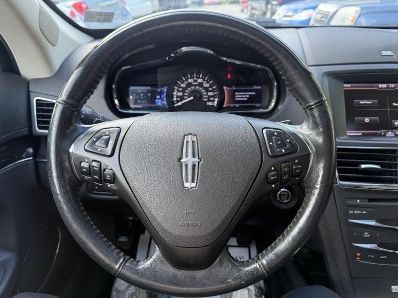 Lincoln MKT 3.5L with EcoBoost AWD 2013