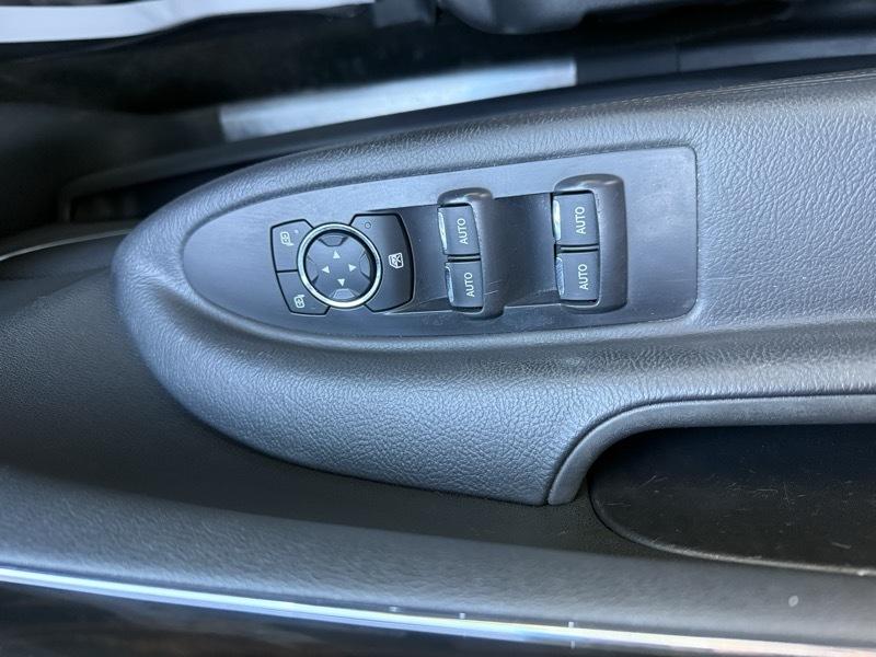 Lincoln MKT 3.5L with EcoBoost AWD 2013