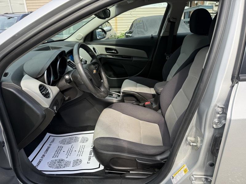 Chevrolet Cruze LS Auto 2014