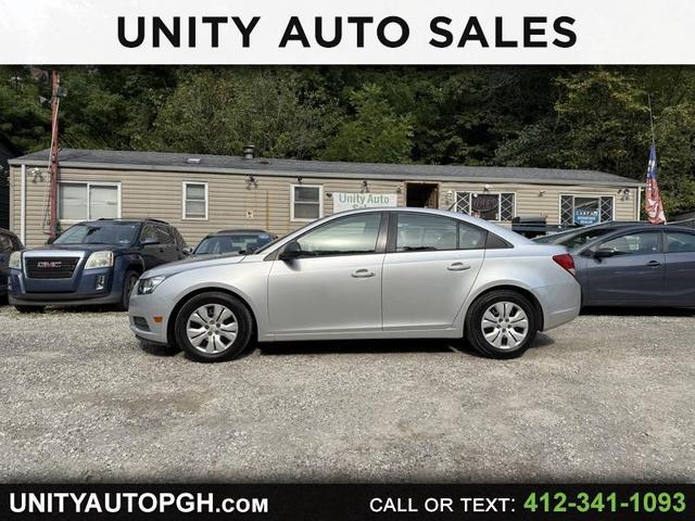 Silver 2014 Chevrolet Cruze Sedan Front-Wheel Drive Automatic