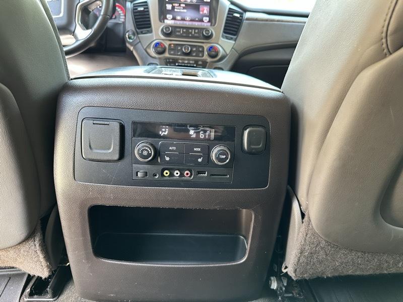 GMC Yukon Denali 4WD 2015
