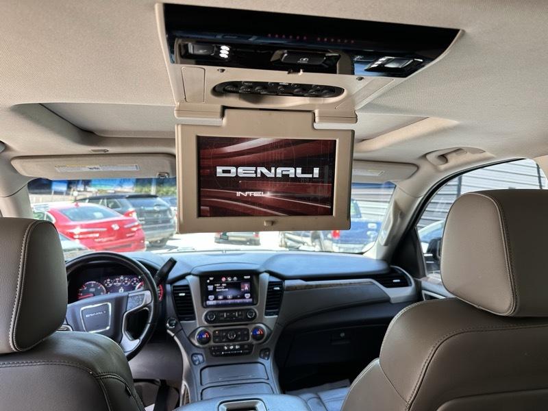 GMC Yukon Denali 4WD 2015