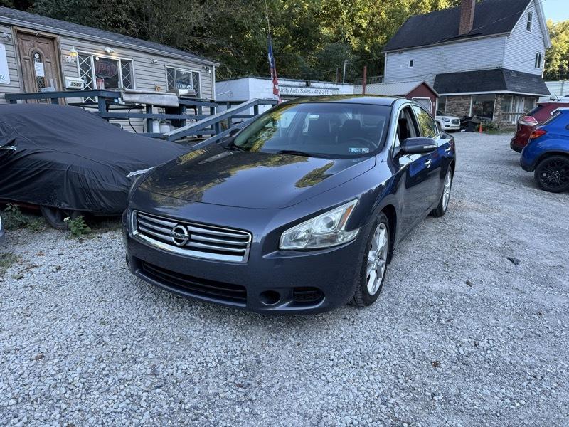 Nissan Maxima SV 2012