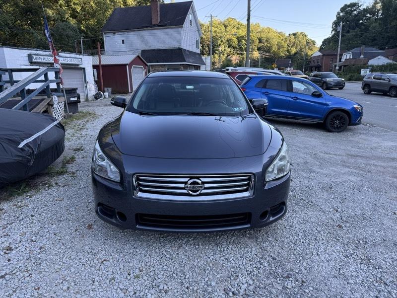 Nissan Maxima SV 2012