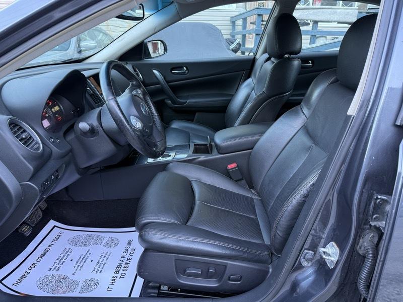 Nissan Maxima SV 2012