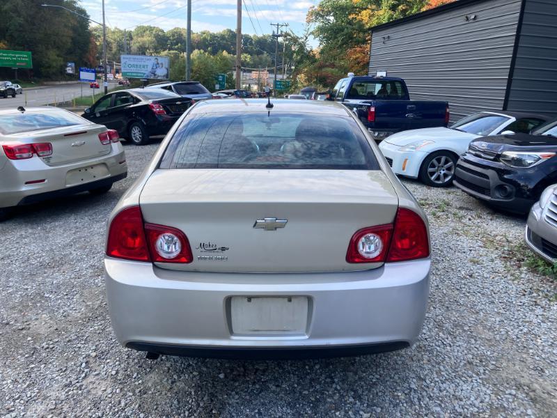 Chevrolet Malibu LS 2011