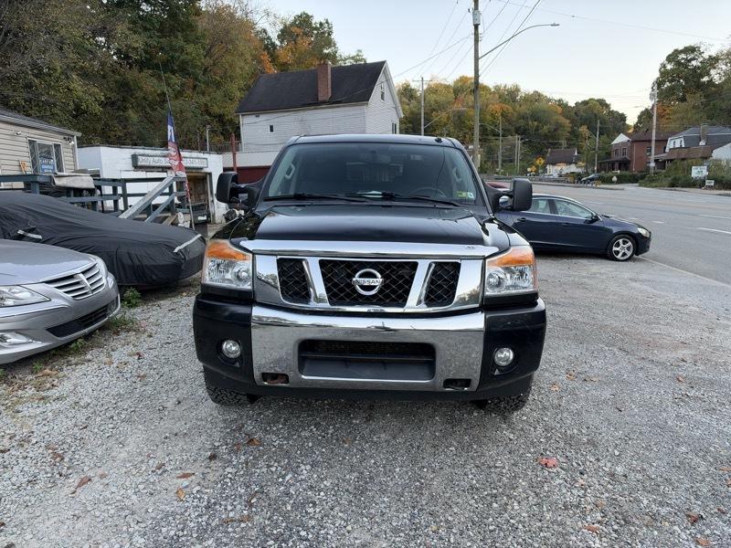 Nissan Titan PRO-4X Crew Cab 4WD SWB 2015
