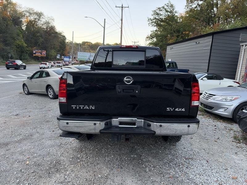 Nissan Titan PRO-4X Crew Cab 4WD SWB 2015