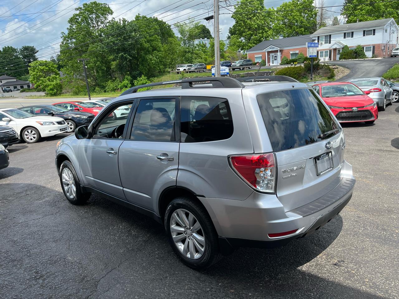 Subaru Forester 2.5X Limited 2012