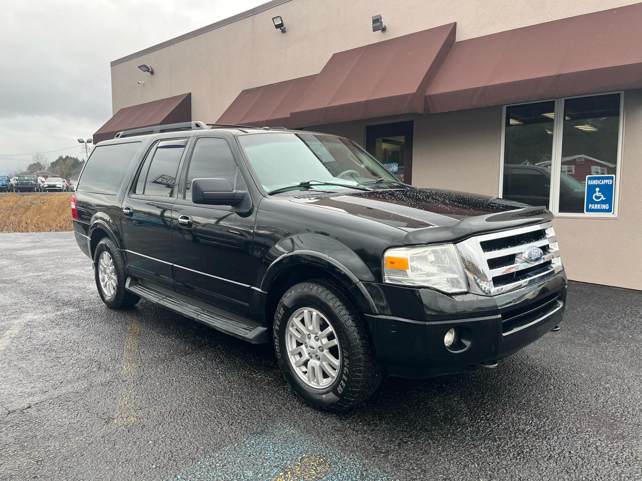 Ford Expedition EL XLT 4WD 2012