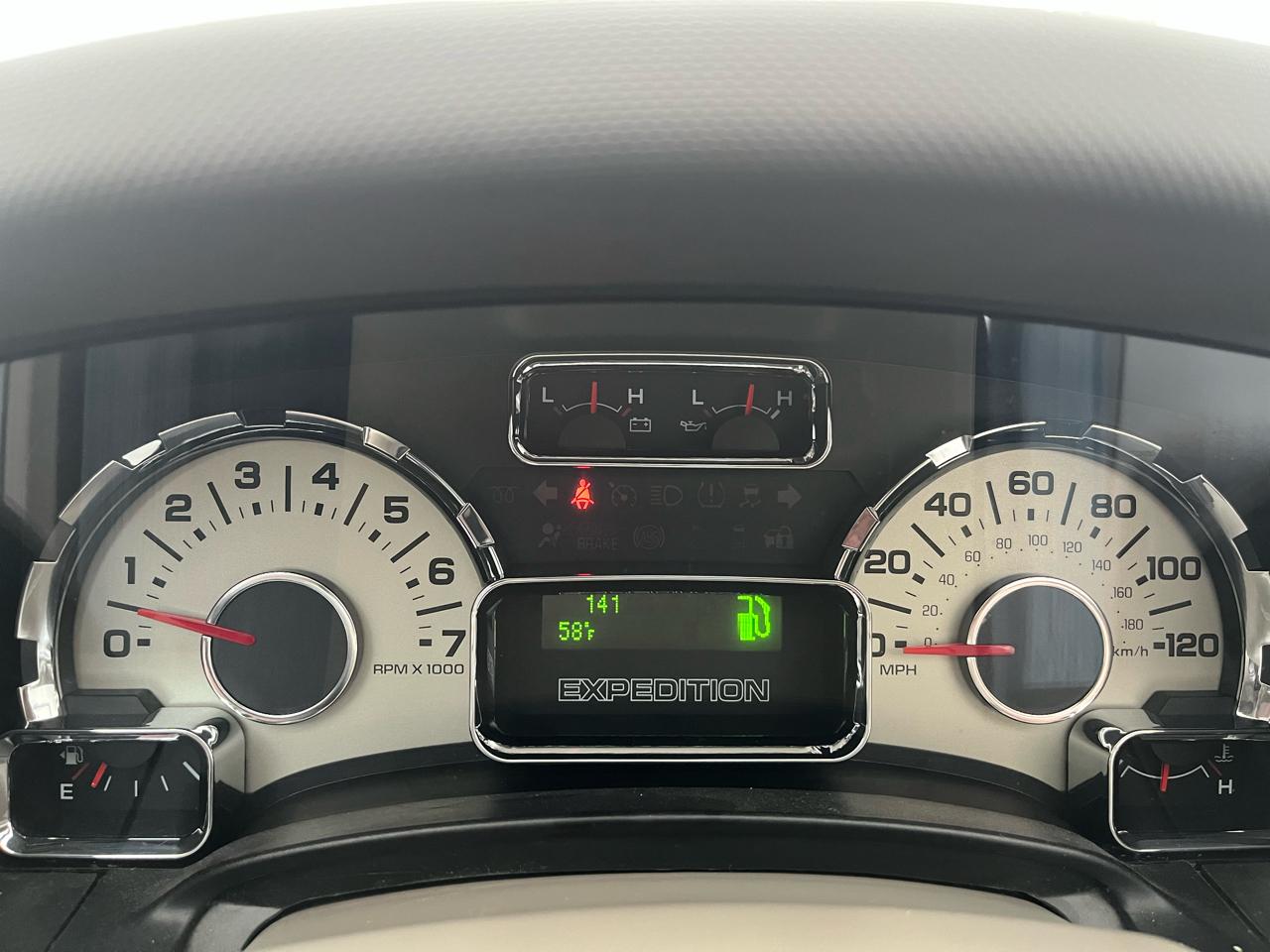 Ford Expedition EL XLT 4WD 2012