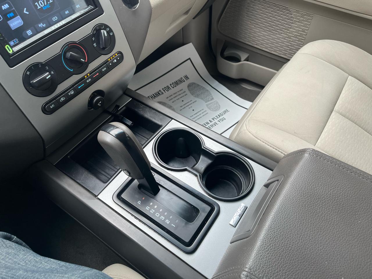 Ford Expedition EL XLT 4WD 2012