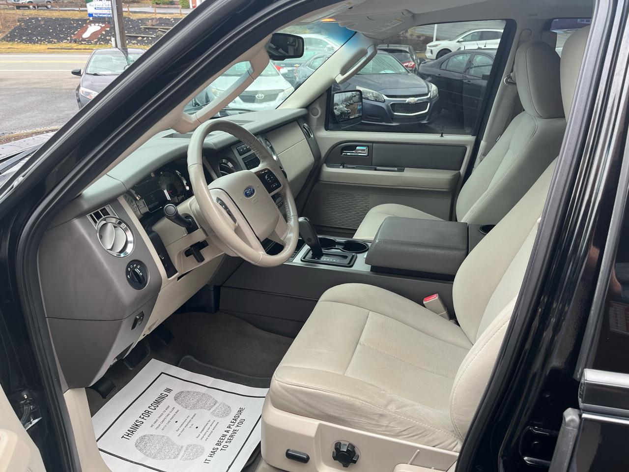 Ford Expedition EL XLT 4WD 2012