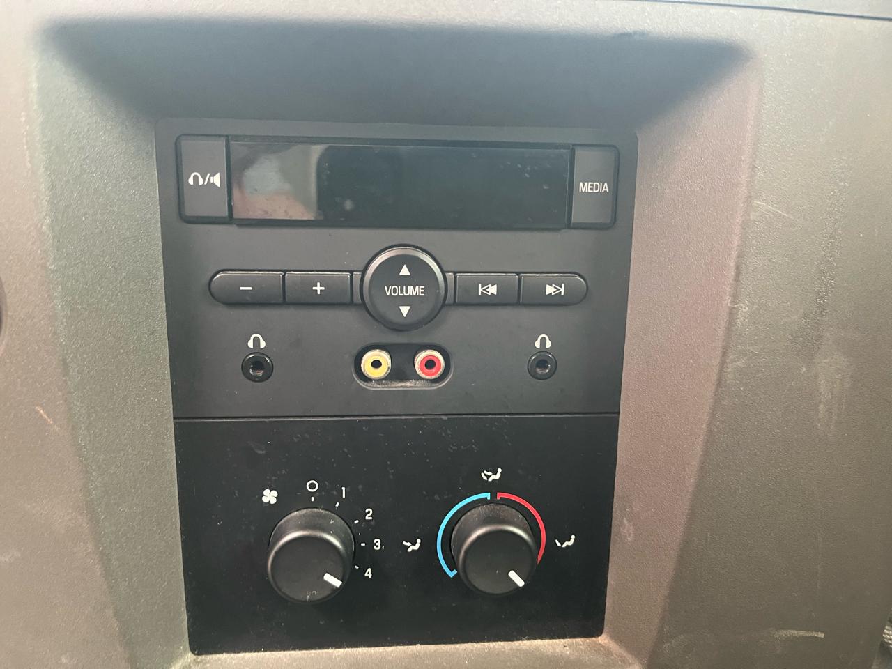 Ford Expedition EL XLT 4WD 2012