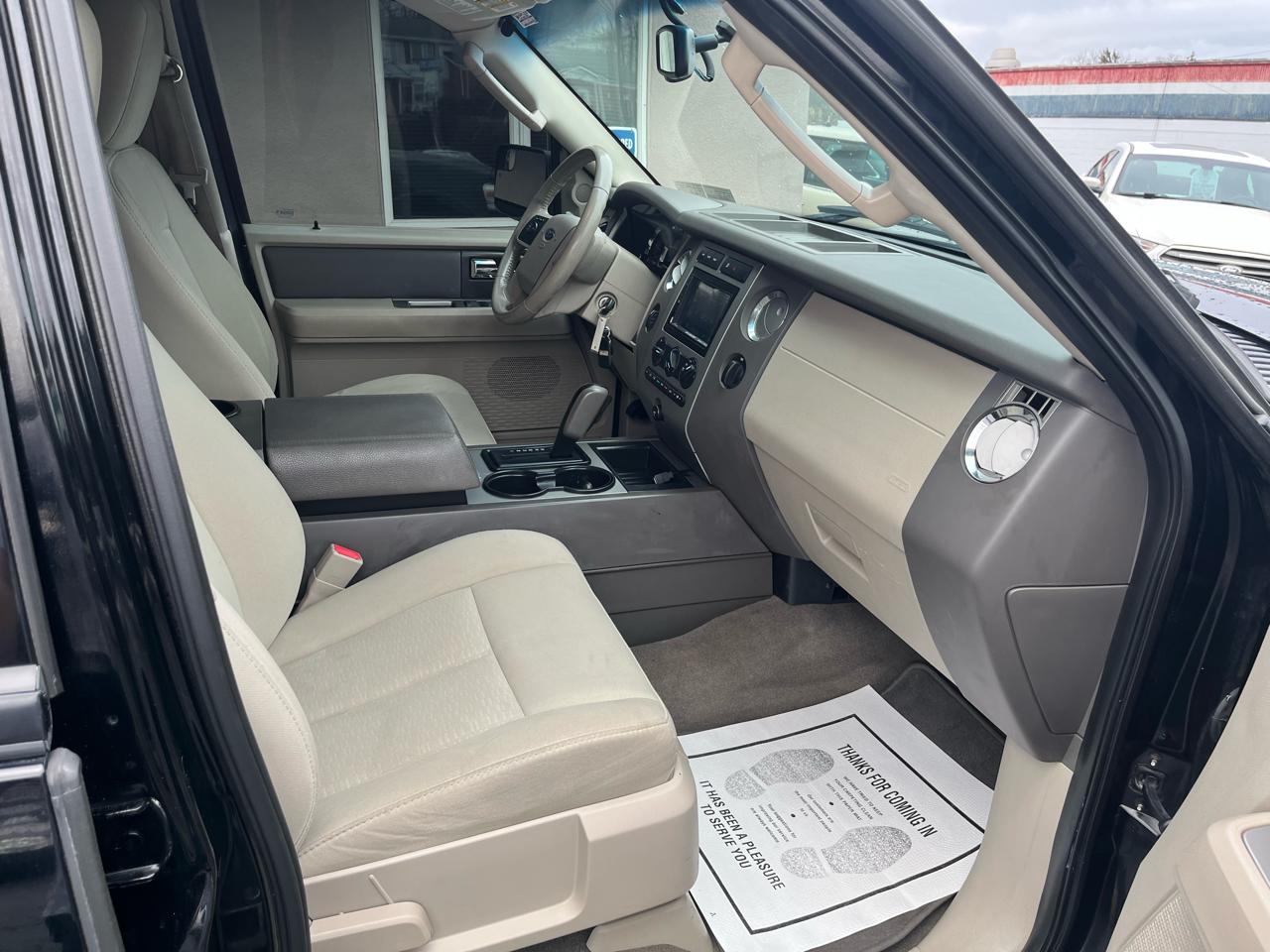 Ford Expedition EL XLT 4WD 2012