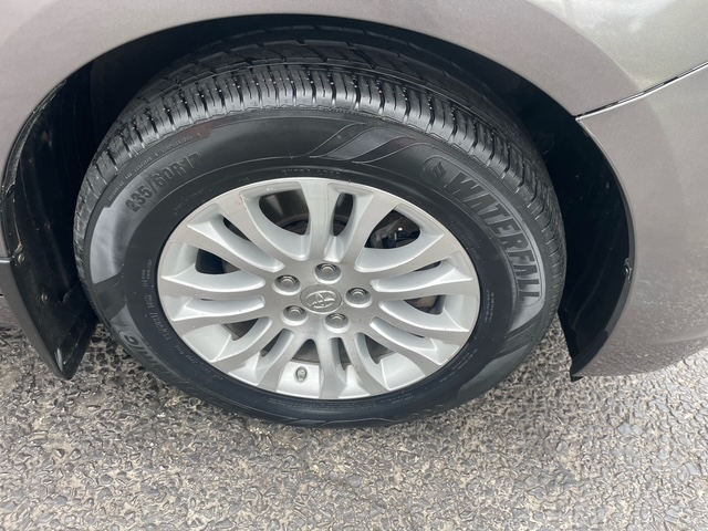 Toyota Sienna XLE FWD 8-Passenger V6 2014