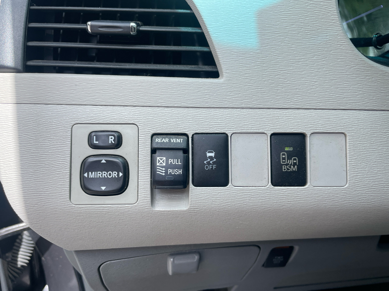 Toyota Sienna XLE FWD 8-Passenger V6 2014