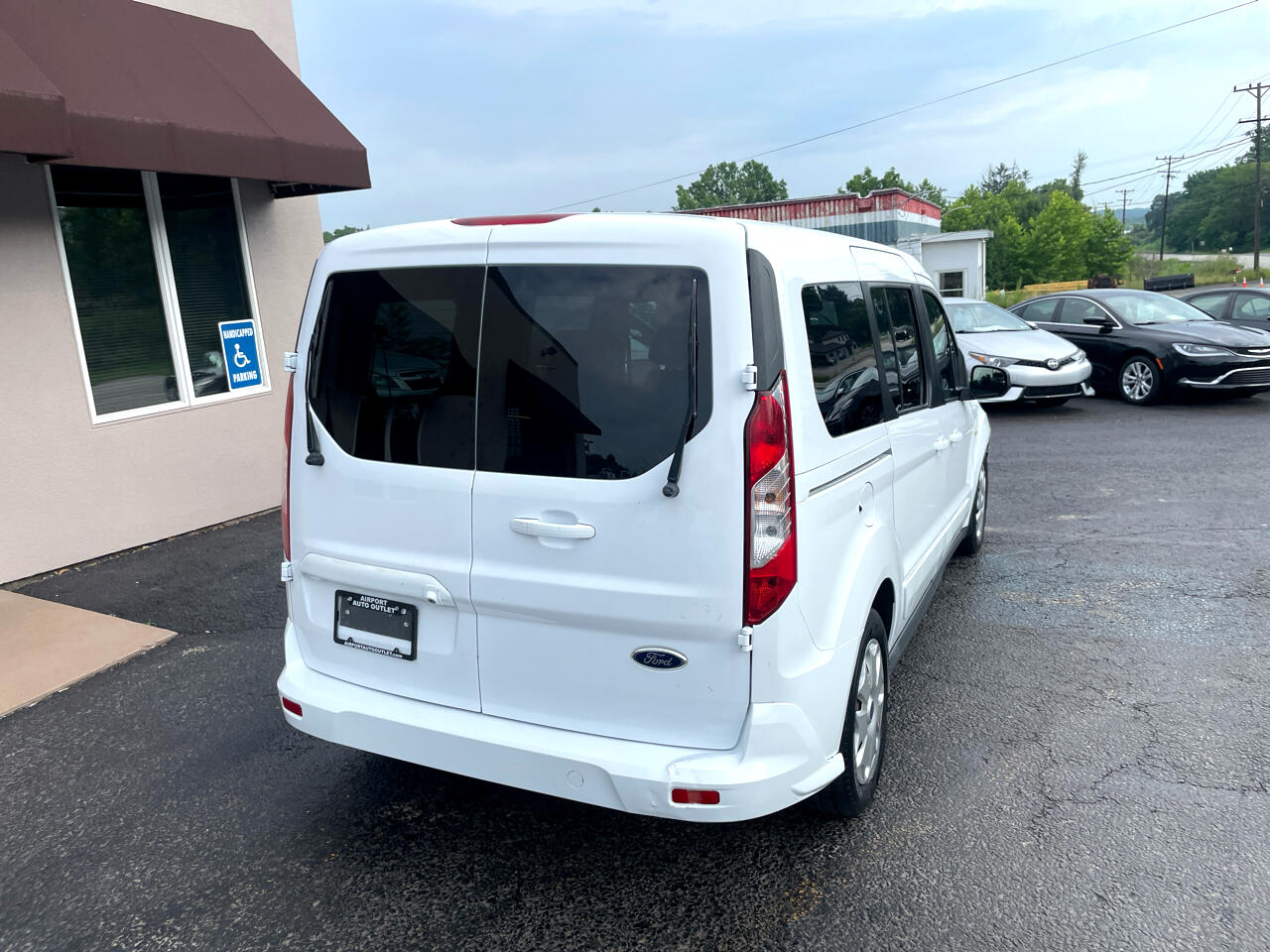 2015 Ford Transit Connect Wagon XLT photo 6
