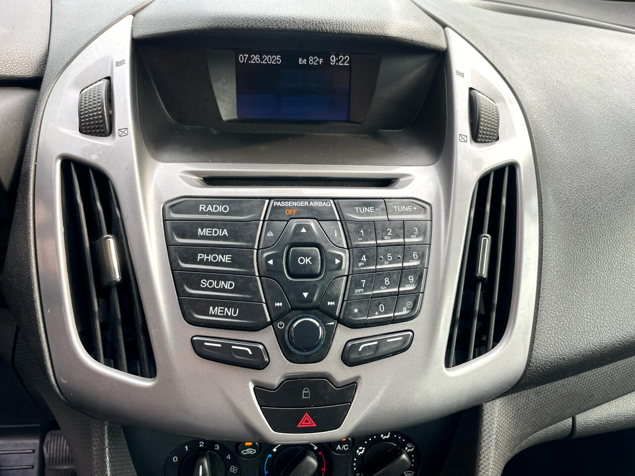 2015 Ford Transit Connect Wagon XLT photo 17