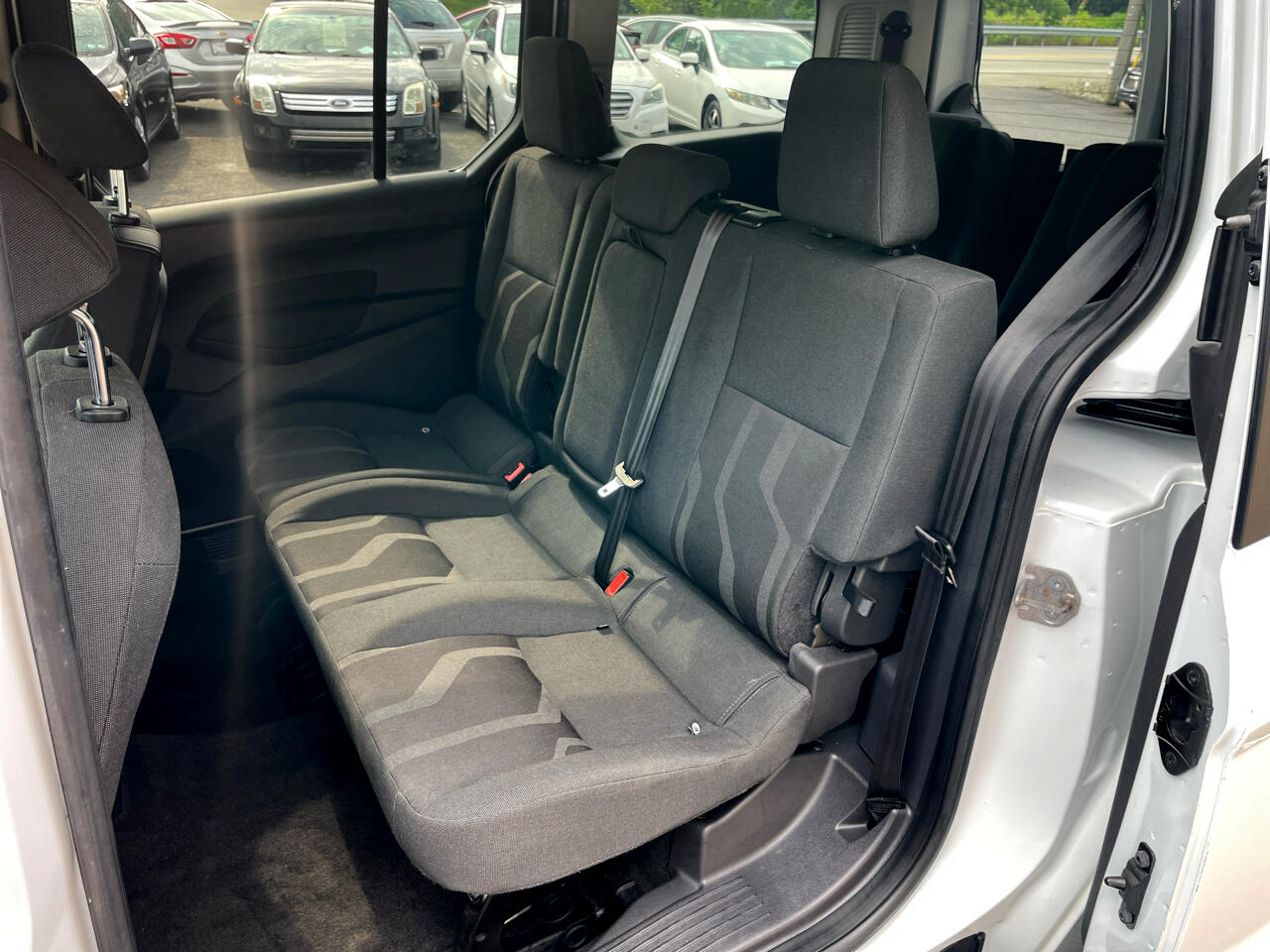 2015 Ford Transit Connect Wagon XLT photo 24