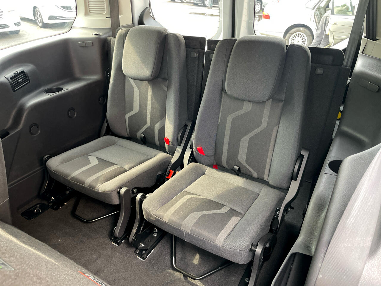 2015 Ford Transit Connect Wagon XLT photo 25