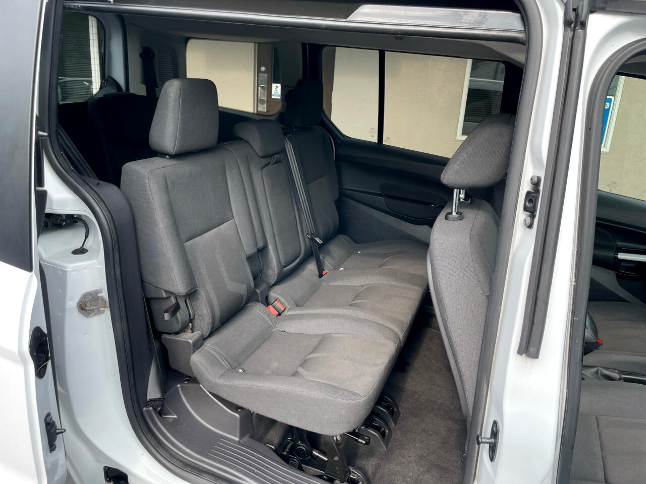 2015 Ford Transit Connect Wagon XLT photo 28