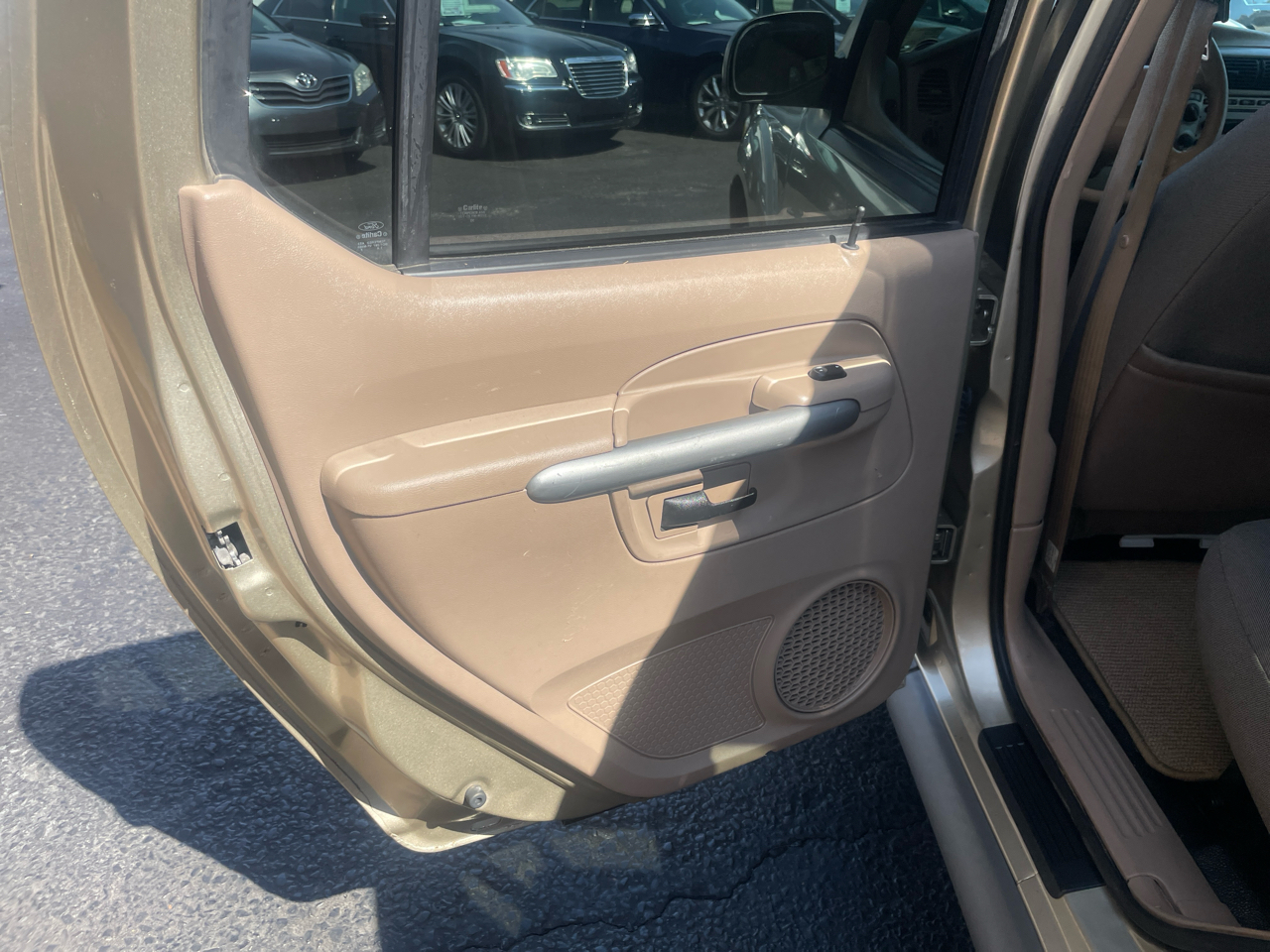 Ford Explorer Sport Trac 4WD 4dr XLT 2002 Ford Explorer Sport Trac 4WD 4dr XLT 2002