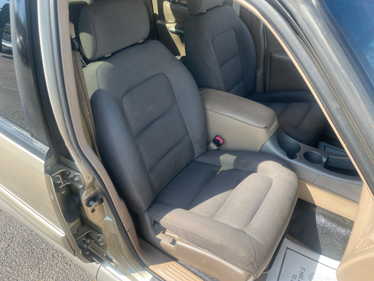 Ford Explorer Sport Trac 4WD 4dr XLT 2002 Ford Explorer Sport Trac 4WD 4dr XLT 2002