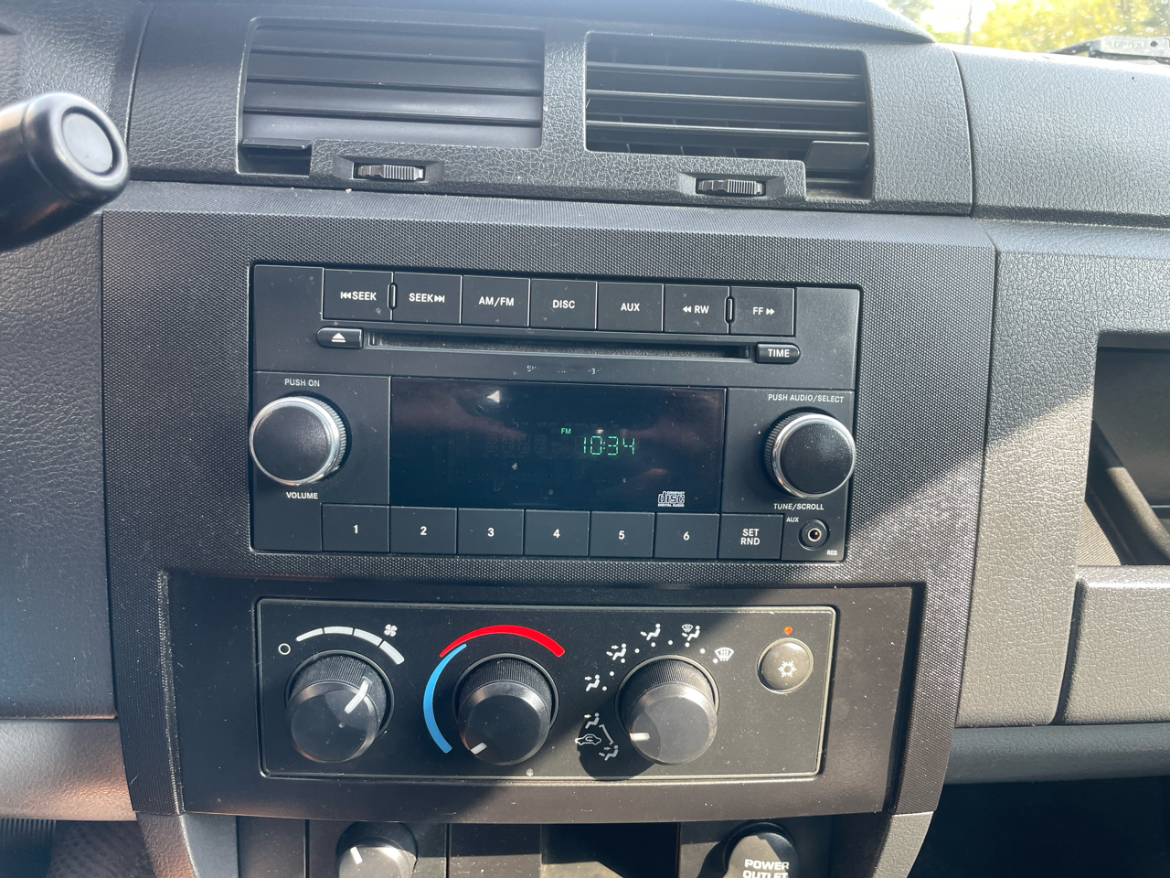 2010 Dodge Dakota SLT photo 11