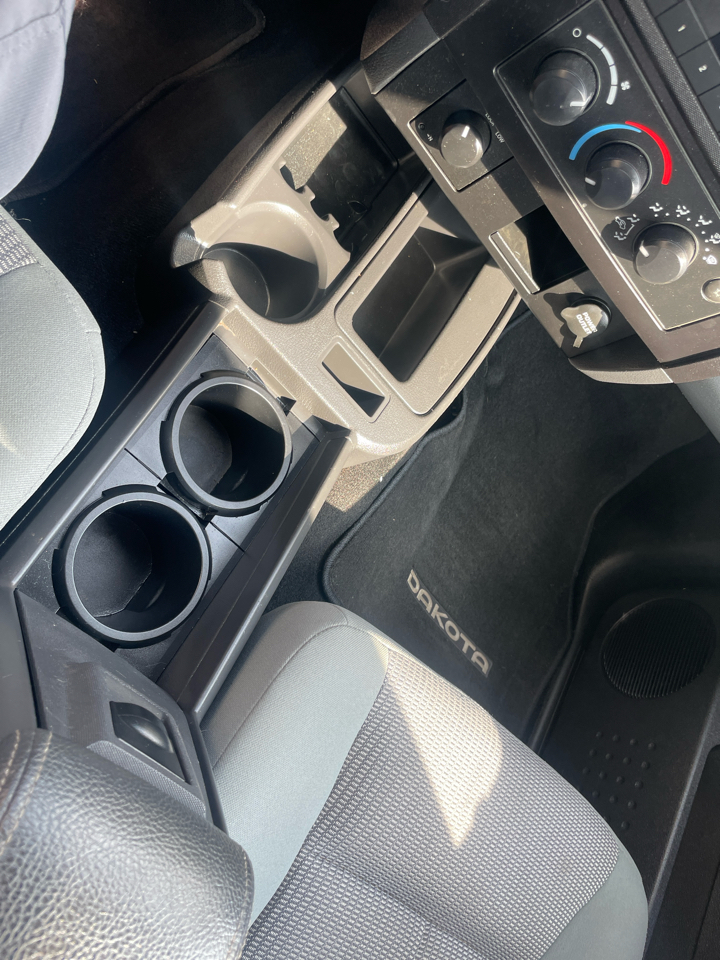 2010 Dodge Dakota SLT photo 13