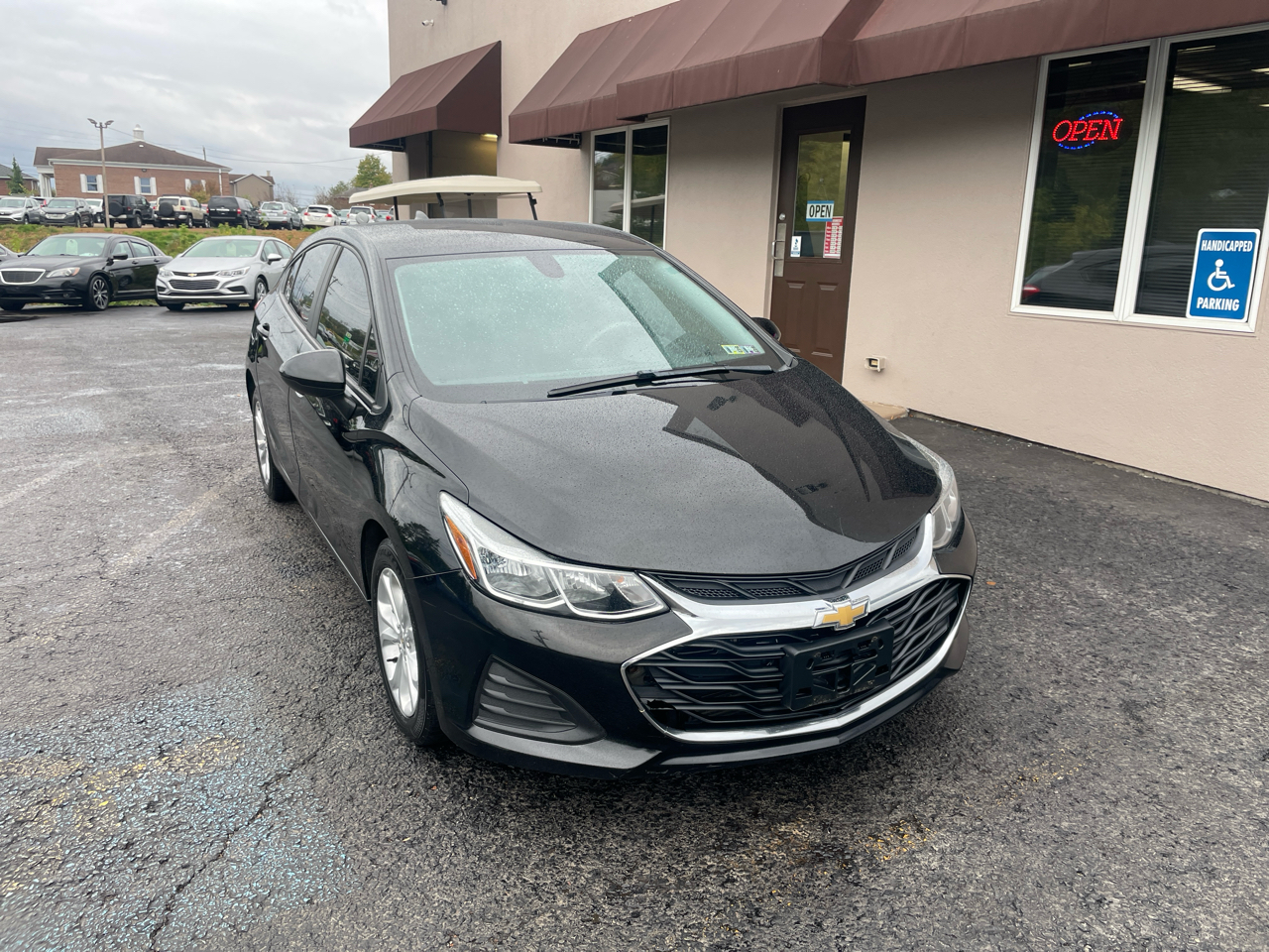 2019 Chevrolet Cruze LS photo 2